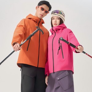 MEN’S LIGHTWEIGHT OUTDOOR  WATERPROOF AND BREATHABLE HEAT SEALED SPORTS AND CASUAL JACKET