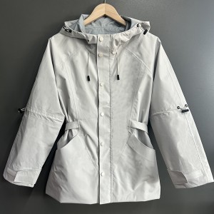 WOMEN’S LIGHTWEIGHT OUTDOOR WATERPROOF AND BREATHABLE HEAT SEALED SPORTS AND CASUAL JACKET