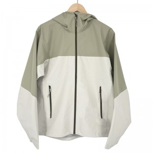 MEN’S LIGHTWEIGHT OUTDOOR WATERPROOF AND BREATHABLE SPORTS AND CASUSL JACKET