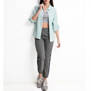 WOMEN’S WOVEN OUTDOOR SPORT SHIRT