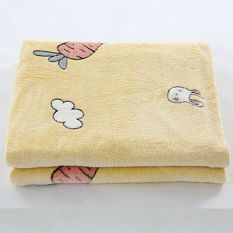 Special Price for Massive Knitted Blanket - Childlike Printed Pattern Recycled Polyester Coral Fleece Blanket – Mentionborn detail pictures