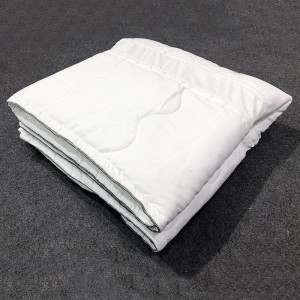 Special Price for Massive Knitted Blanket -
 Spliced Breathable Mesh Quilt – Mentionborn