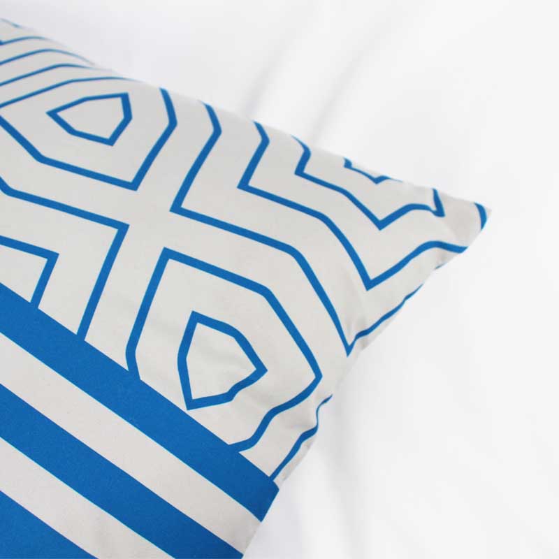 Manufacturer of Nursing Waterproof Bib - Geometric Pattern Printing Aviation Pillow/Pillowcase – Mentionborn detail pictures