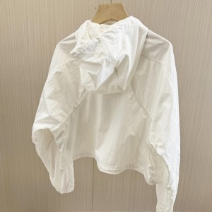 WOMEN’S WOVEN ZIP-UP HOODED SUN PROTECTION SPORTS JACKET