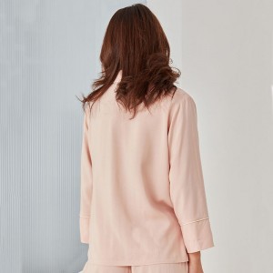 Woman Long Sleeve Homewear Pajama Set