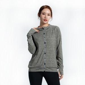 Women’s Knitted Sports Hooded Zipper Jacket
